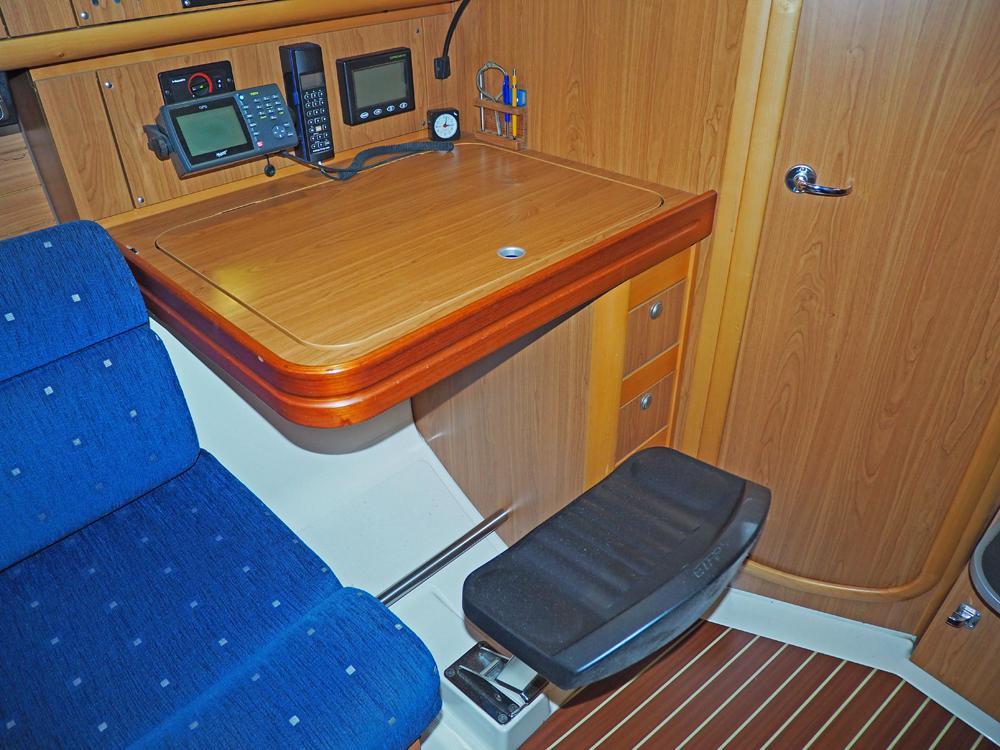 Saloon, Accommodation